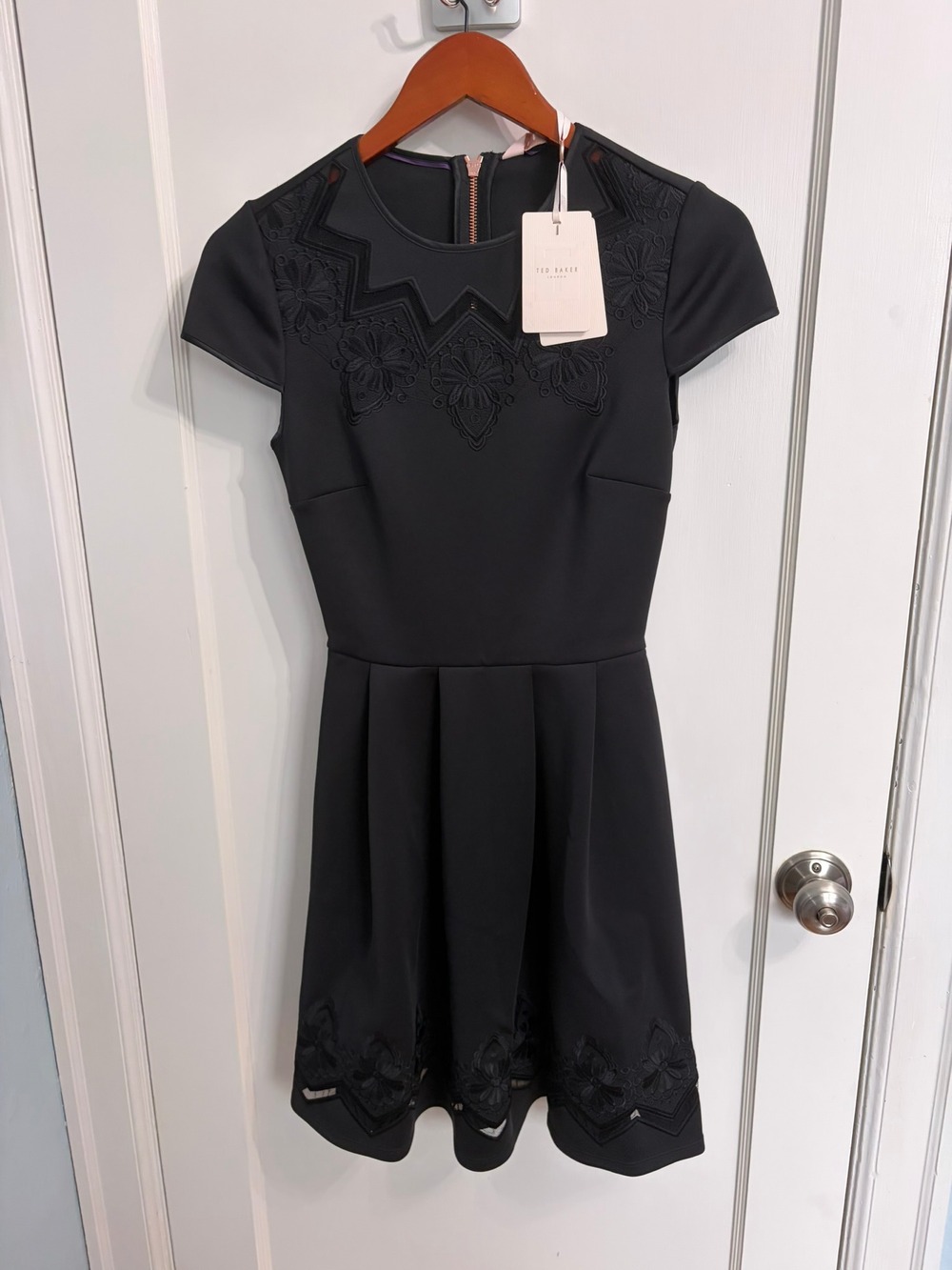 Ted Baker London Cheskka Lace Mesh Skater Dress NWT Sz 0 Black $315